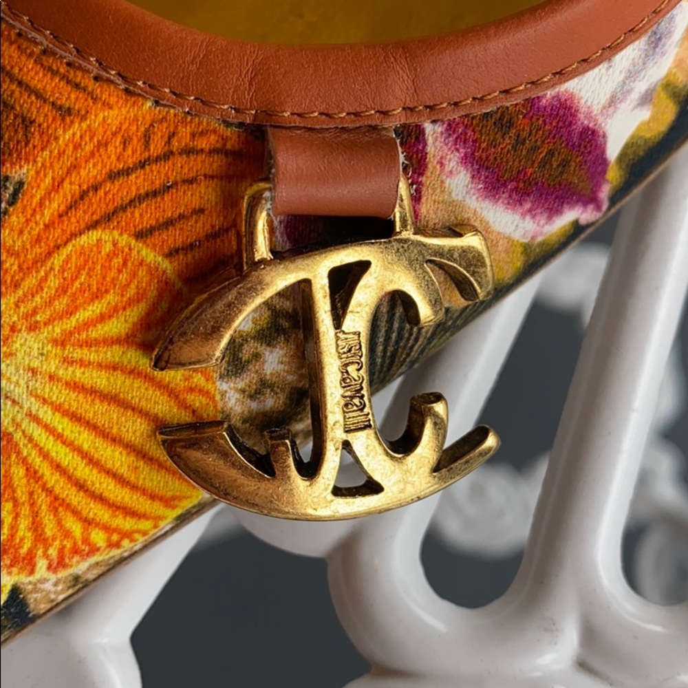Cavaliers heels